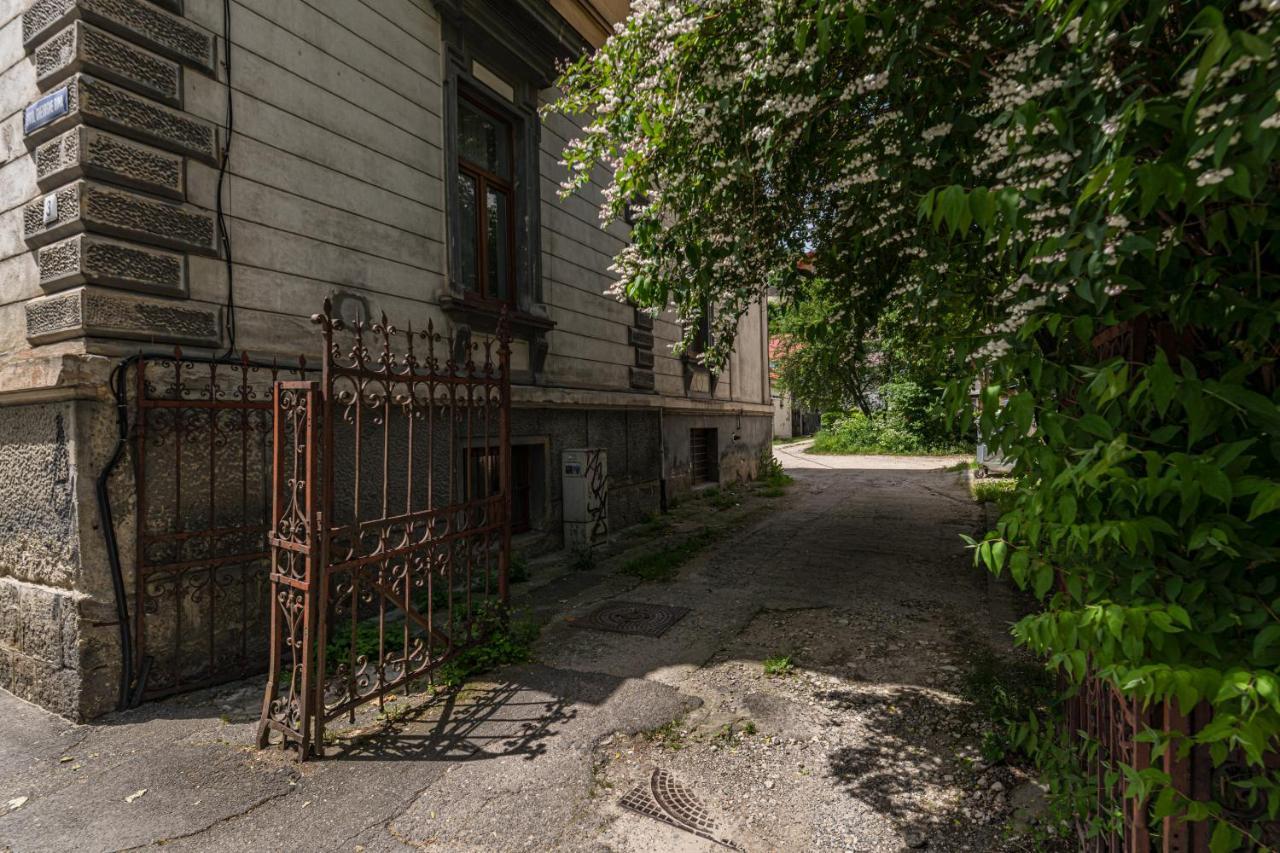 Sabin Apartments Private Parking Brașov Exterior foto